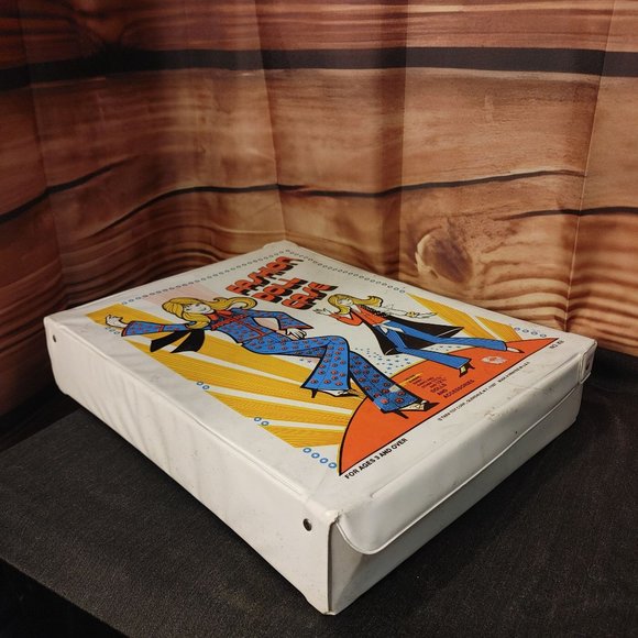 Vintage Tara Toys Plastic Hard Doll Case Fits * 11.5-12.5" Dolls & Acessories - Picture 4 of 8